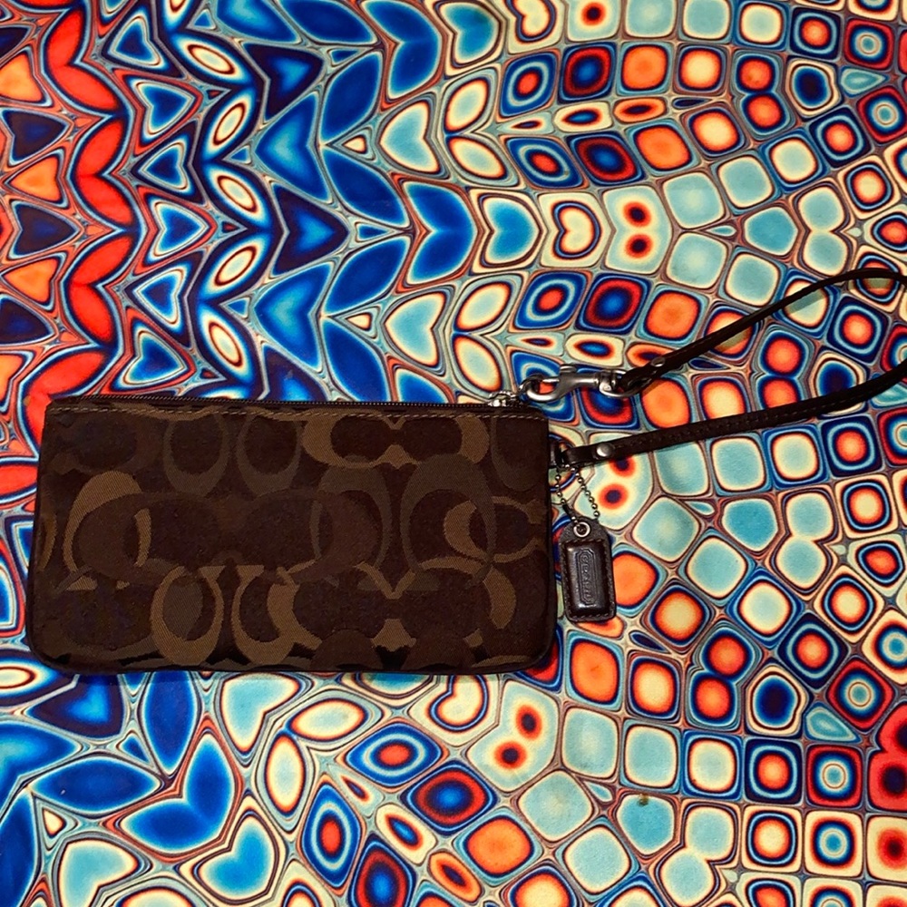 brown coach wristlet